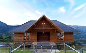 Vrindhavan Farm Suites